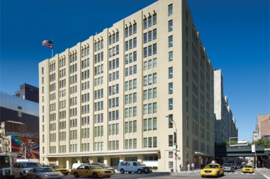 The_Avenues_visit_Dr_ Paul_Lowe