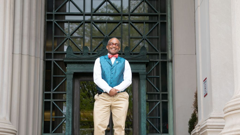 MIT_Dr_Paul_Lowe_Independent_Educational_Consultant_Admissions_Advisor