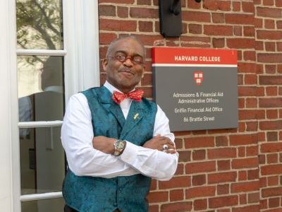 Dr_Paul_Lowe_Admissions_Advisor_Harvard_College